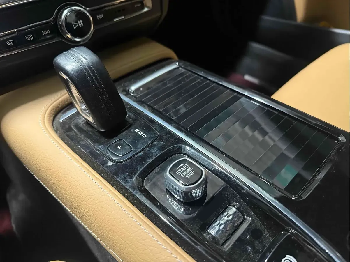 2020 Volvo S90 PHEV 2.0T 320HP L4 8AT PHEV 11.6KWH,autocango,china used car exporter,china ev exporter,chinese used car exporter,chinese used ev exporter