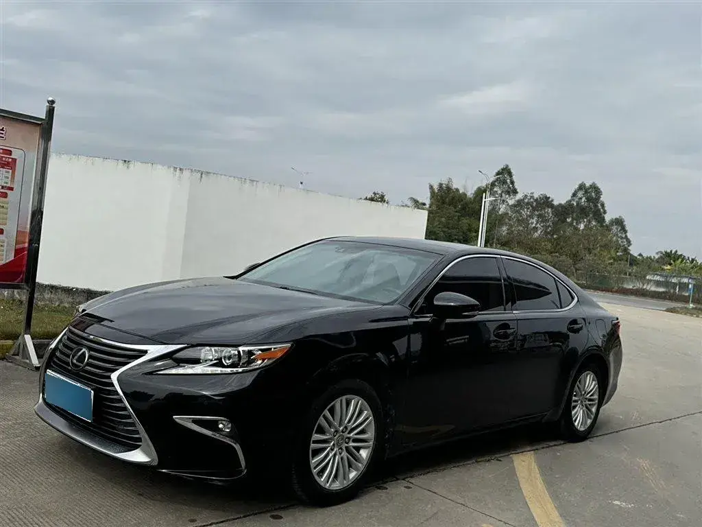 2013 Lexus ES 3.5L 277HP V6 6AT