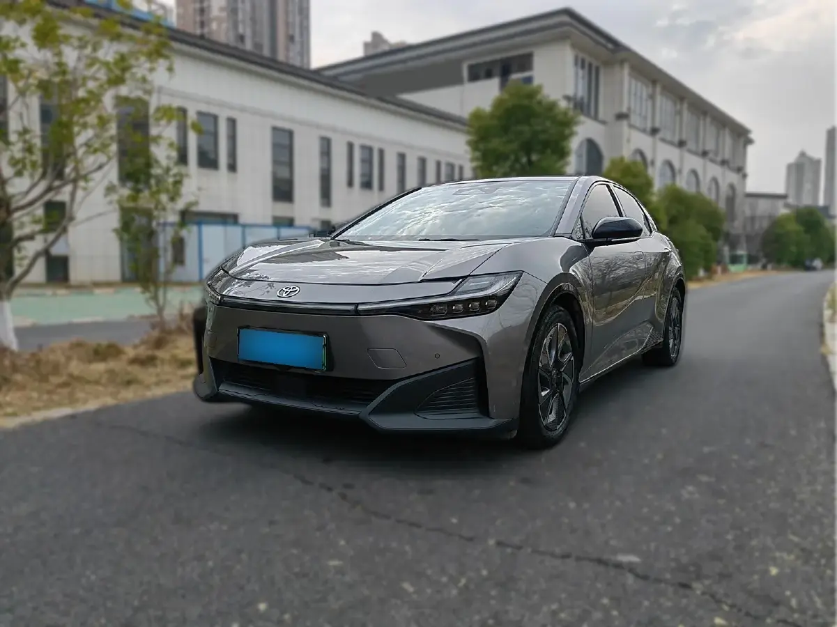 2023 Toyota bZ3 BEV 65.28KWH