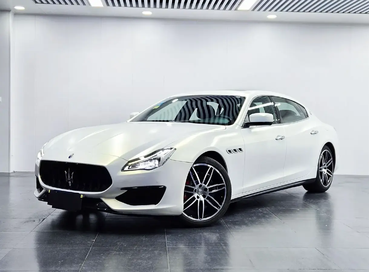 2013 Maserati Quattroporte 3.8T 530HP V8 8AT