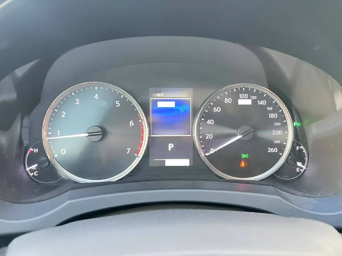 2017 Lexus IS 2.0T 245HP L4 8AT,autocango,china used car exporter,china ev exporter,chinese used car exporter,chinese used ev exporter