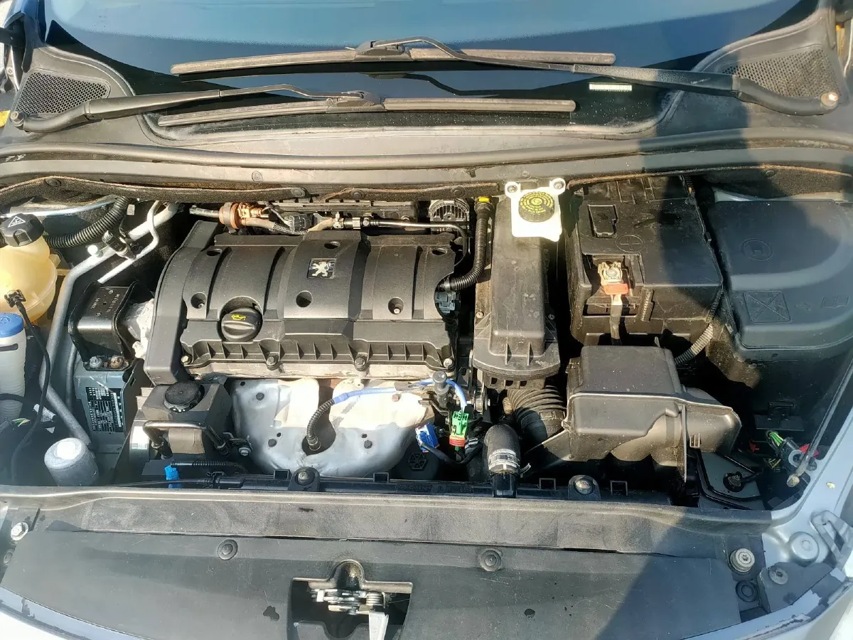 2010 Peugeot 307 1.6L 106HP L4 4AT,autocango,china used car exporter,china ev exporter,chinese used car exporter,chinese used ev exporter