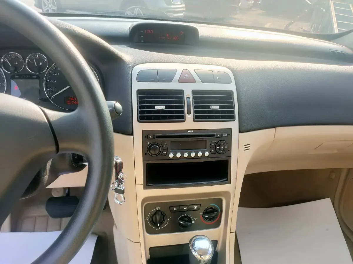 2010 Peugeot 307 1.6L 106HP L4 4AT,autocango,china used car exporter,china ev exporter,chinese used car exporter,chinese used ev exporter