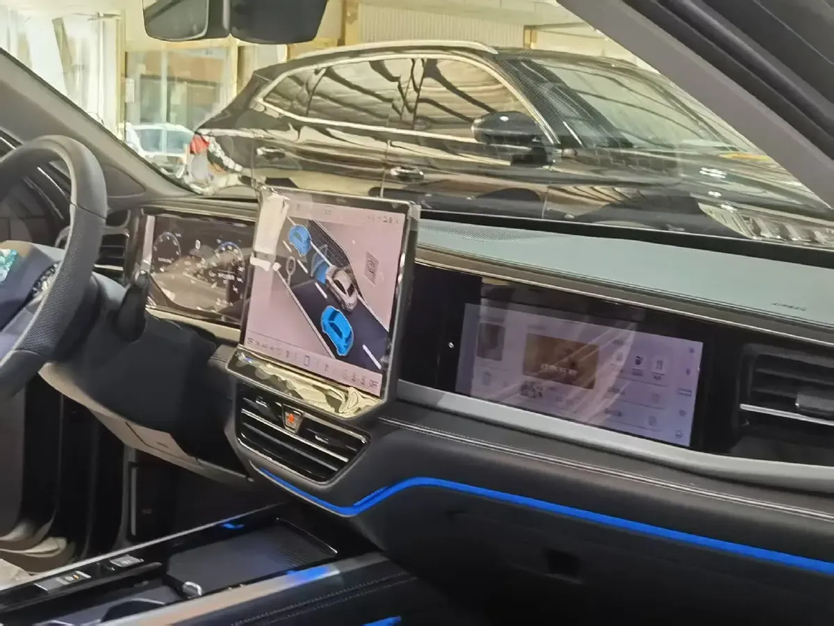 2025 Volkswagen Passat 2.0T 220HP L4 7DCT,autocango,china used car exporter,china ev exporter,chinese used car exporter,chinese used ev exporter