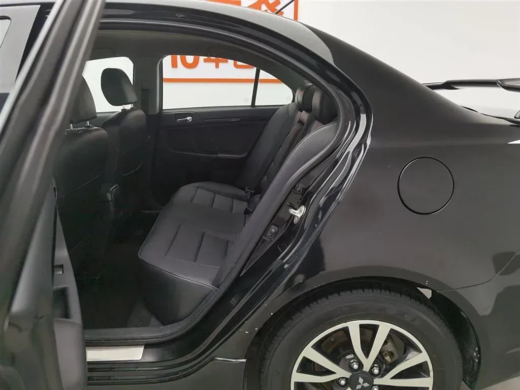 2015 Mitsubishi Lancer EX 1.8L 136HP L4 CVT,autocango,china used car exporter,china ev exporter,chinese used car exporter,chinese used ev exporter