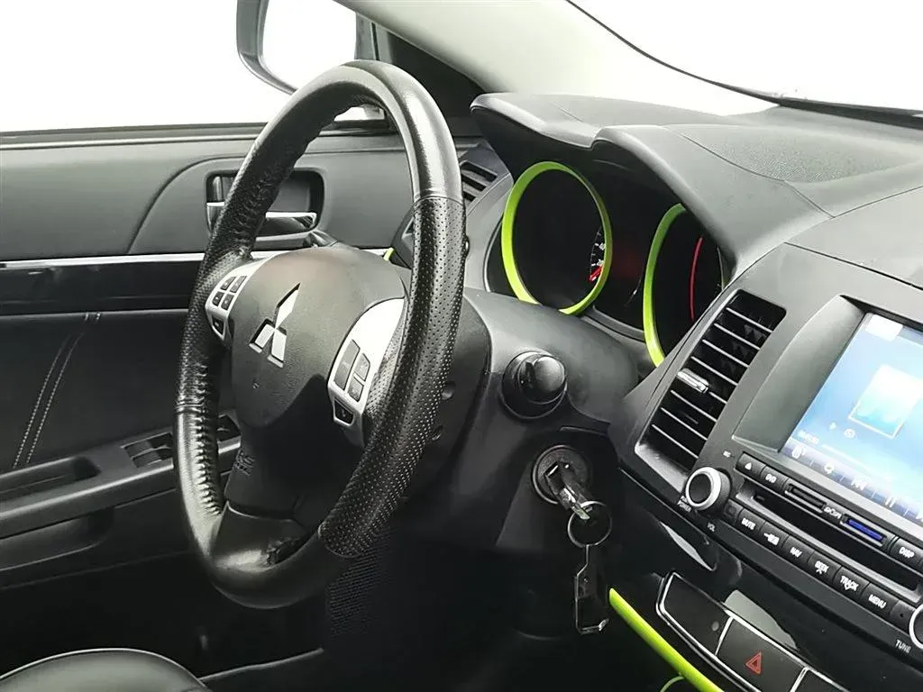 2015 Mitsubishi Lancer EX 1.8L 136HP L4 CVT,autocango,china used car exporter,china ev exporter,chinese used car exporter,chinese used ev exporter