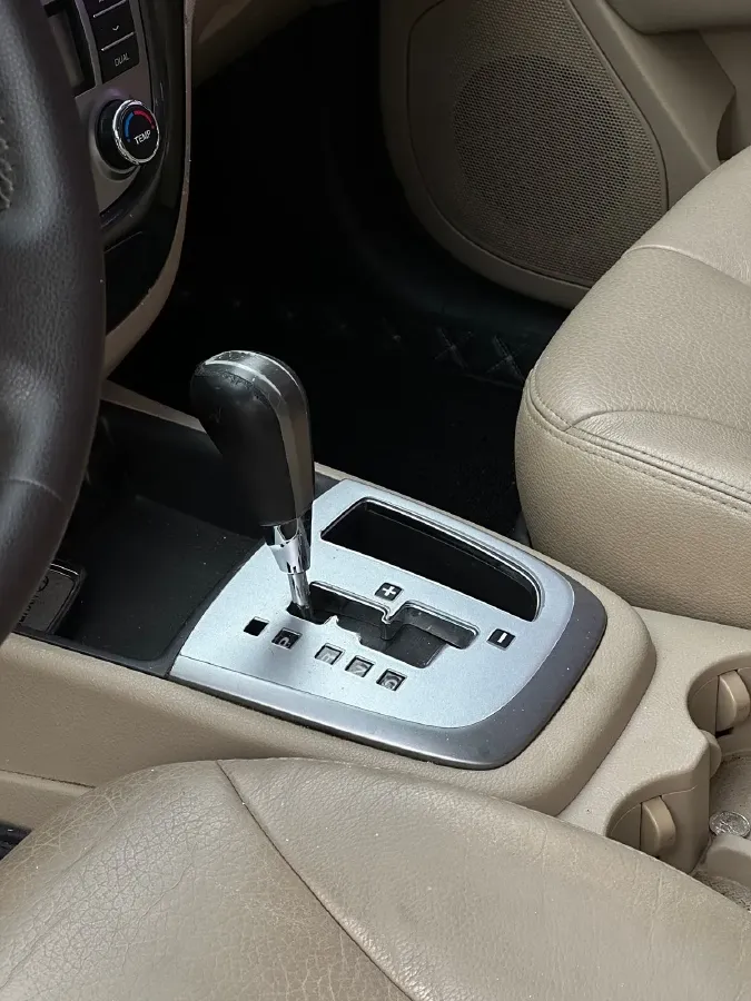 2010 Hyundai Santafe Classic 2.4L 174HP L4 6AT,autocango,china used car exporter,china ev exporter,chinese used car exporter,chinese used ev exporter