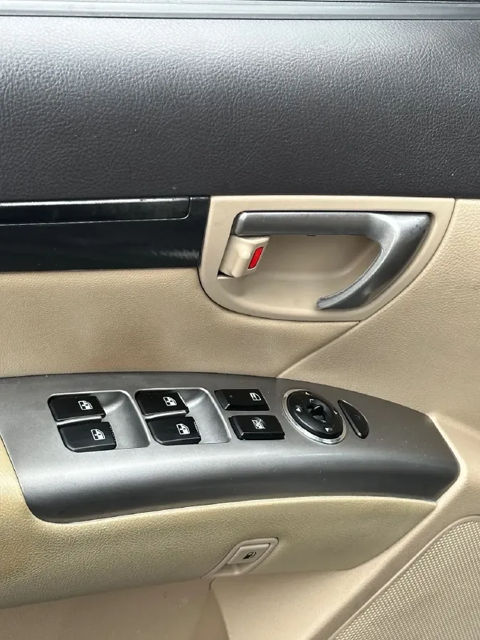 2010 Hyundai Santafe Classic 2.4L 174HP L4 6AT,autocango,china used car exporter,china ev exporter,chinese used car exporter,chinese used ev exporter