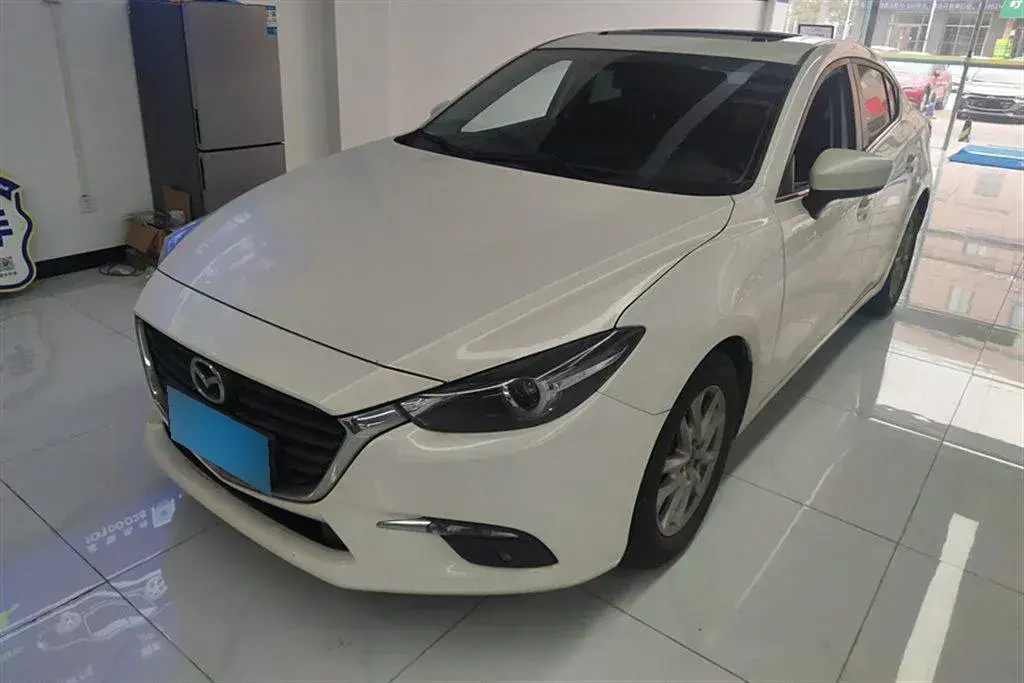 2019 Mazda 3 Axela 1.5L 117HP L4 6AT