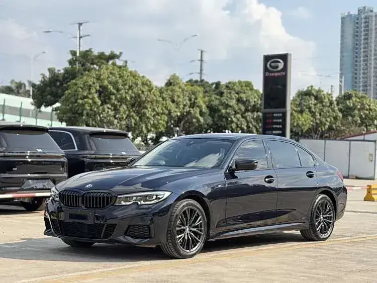 2022 BMW 3 Series 2.0T 184HP L4 8AT