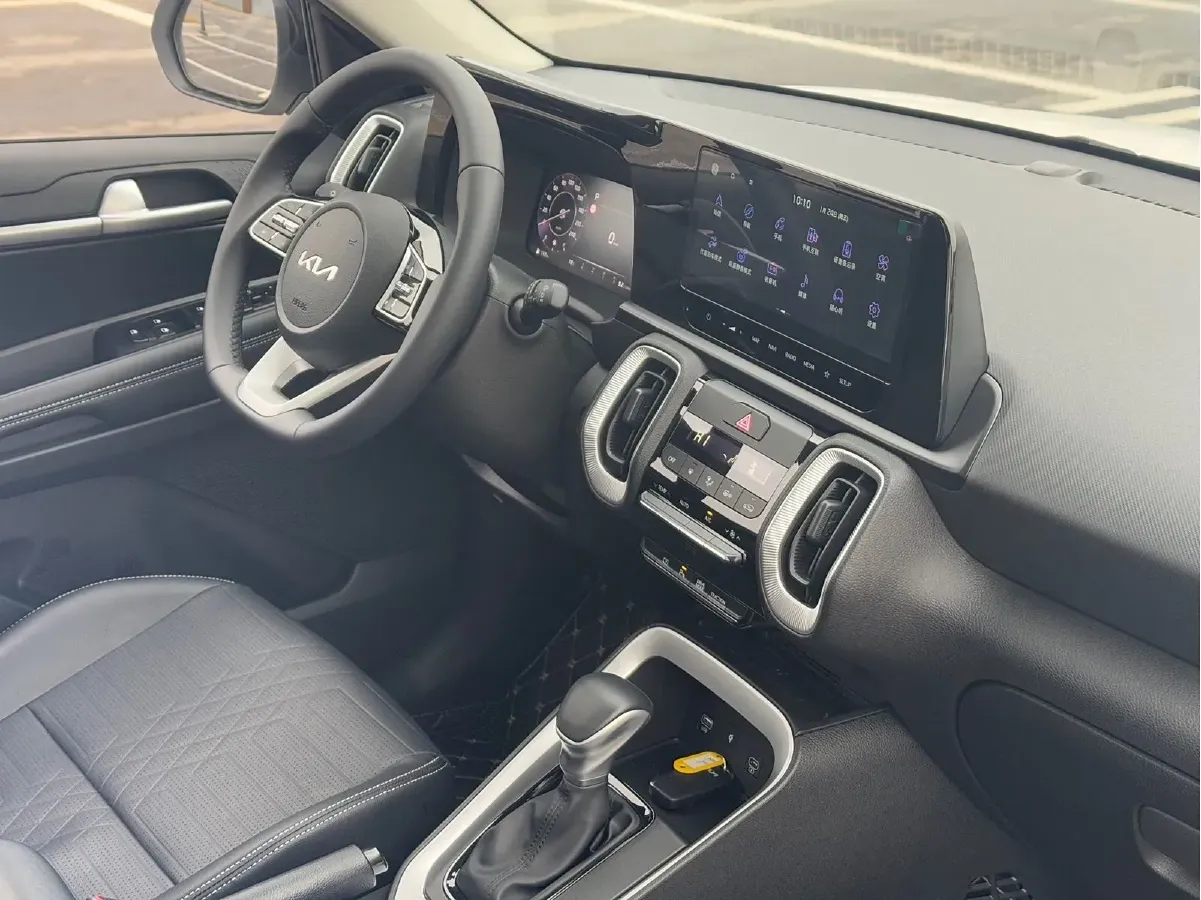 2024 Kia Sonet 1.5L 115HP L4 CVT,autocango,china used car exporter,china ev exporter,chinese used car exporter,chinese used ev exporter