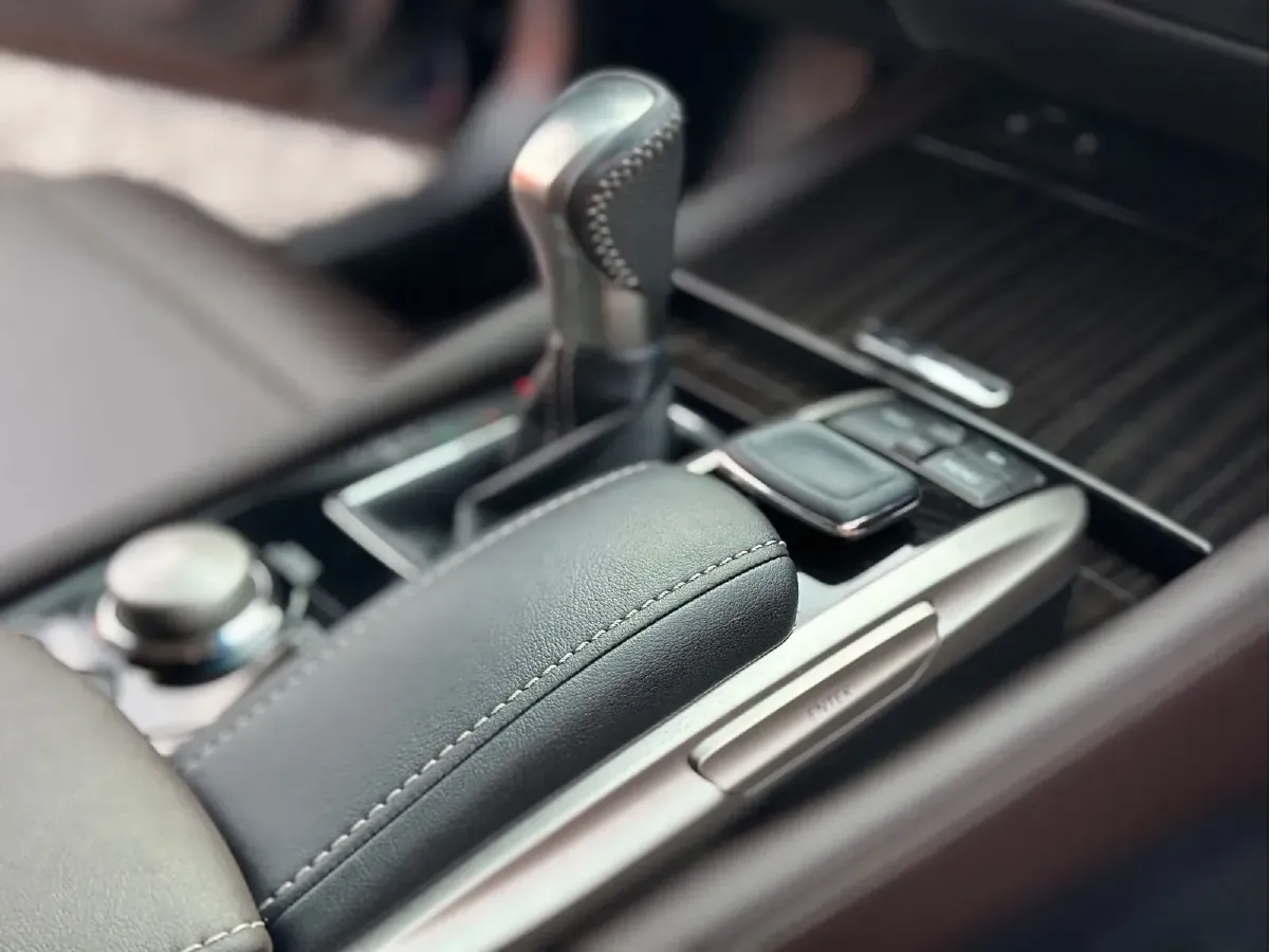 2016 Lexus GS 2.5L 181HP L4 E-CVT Hybrid,autocango,china used car exporter,china ev exporter,chinese used car exporter,chinese used ev exporter