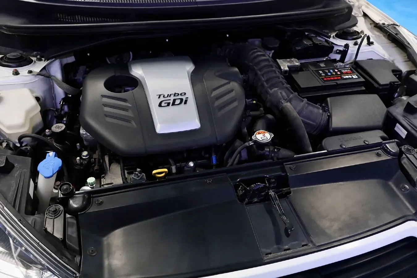 2012 Hyundai Veloster 1.6T 204HP L4 6AT,autocango,china used car exporter,china ev exporter,chinese used car exporter,chinese used ev exporter