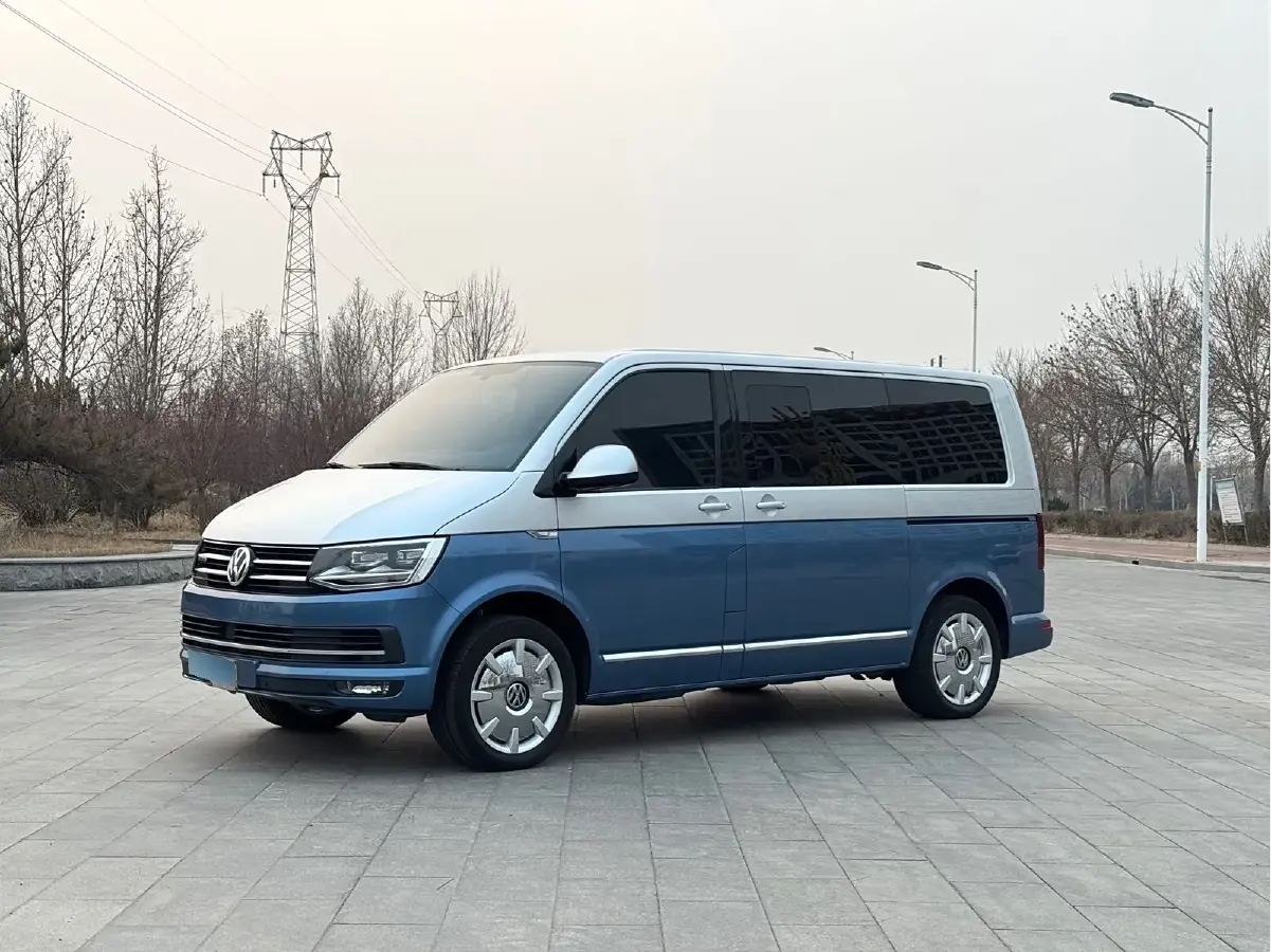 2018 Volkswagen Multivan 2.0T 204HP L4 7DCT