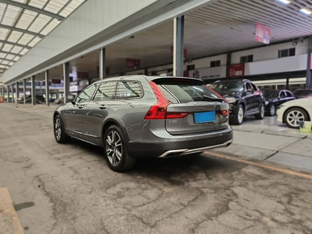 2020 Volvo V90 2.0T 254HP L4 8AT,autocango,china used car exporter,china ev exporter,chinese used car exporter,chinese used ev exporter