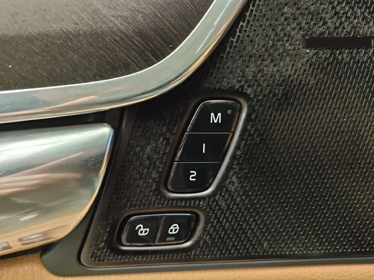 2020 Volvo V90 2.0T 254HP L4 8AT,autocango,china used car exporter,china ev exporter,chinese used car exporter,chinese used ev exporter