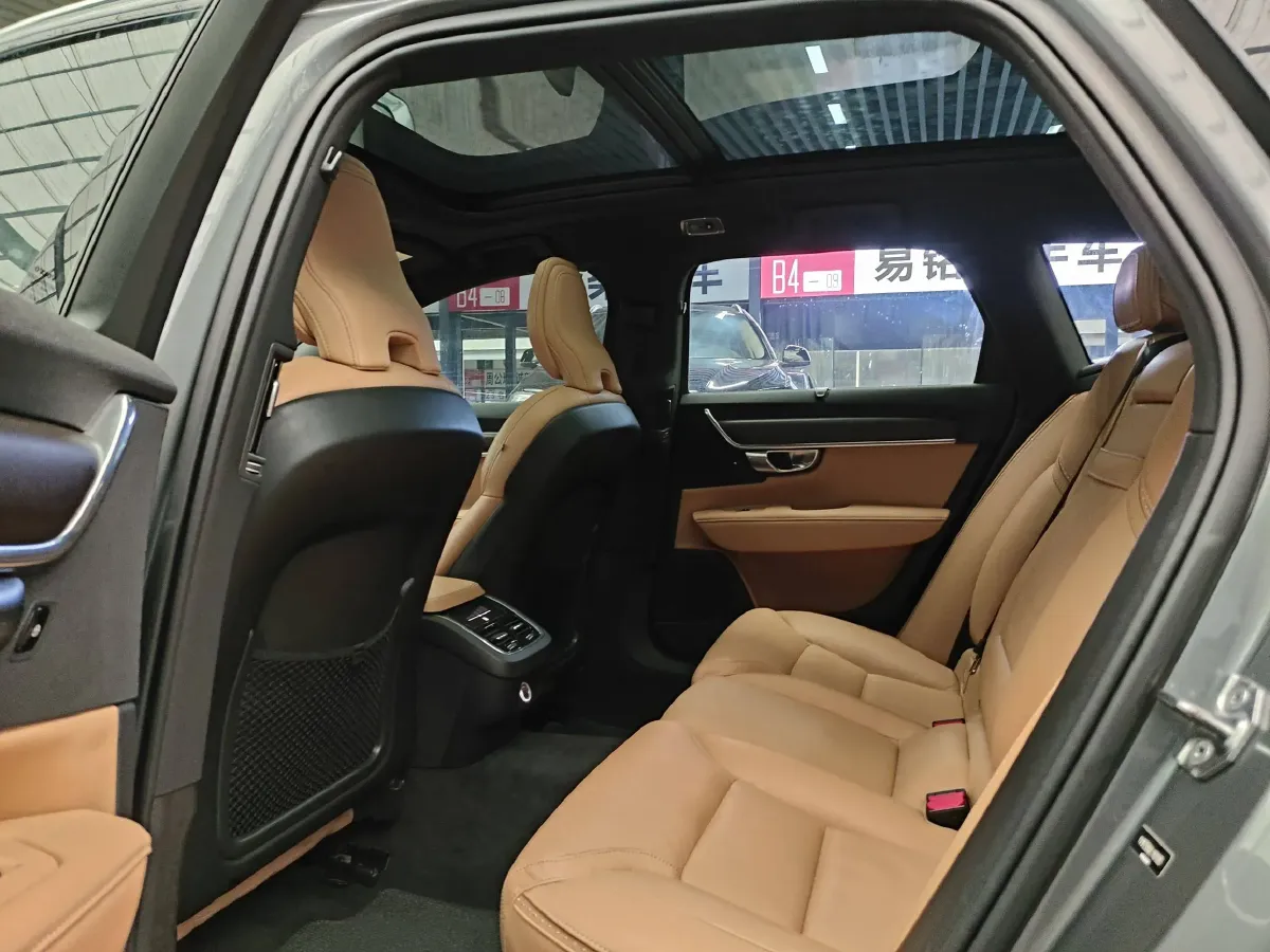 2020 Volvo V90 2.0T 254HP L4 8AT,autocango,china used car exporter,china ev exporter,chinese used car exporter,chinese used ev exporter