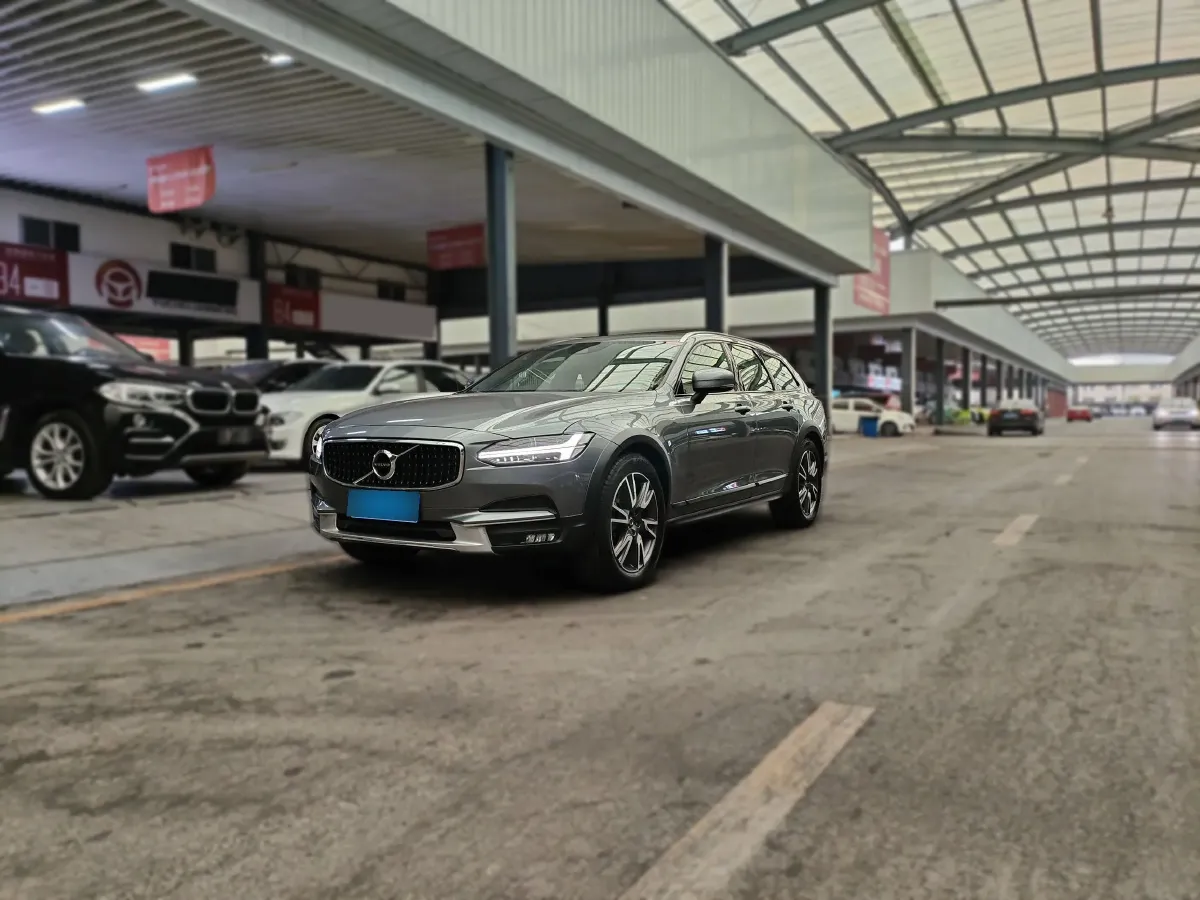 2020 Volvo V90 2.0T 254HP L4 8AT,autocango,china used car exporter,china ev exporter,chinese used car exporter,chinese used ev exporter