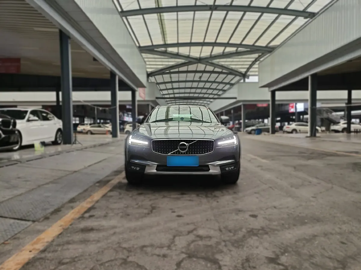 2020 Volvo V90 2.0T 254HP L4 8AT,autocango,china used car exporter,china ev exporter,chinese used car exporter,chinese used ev exporter