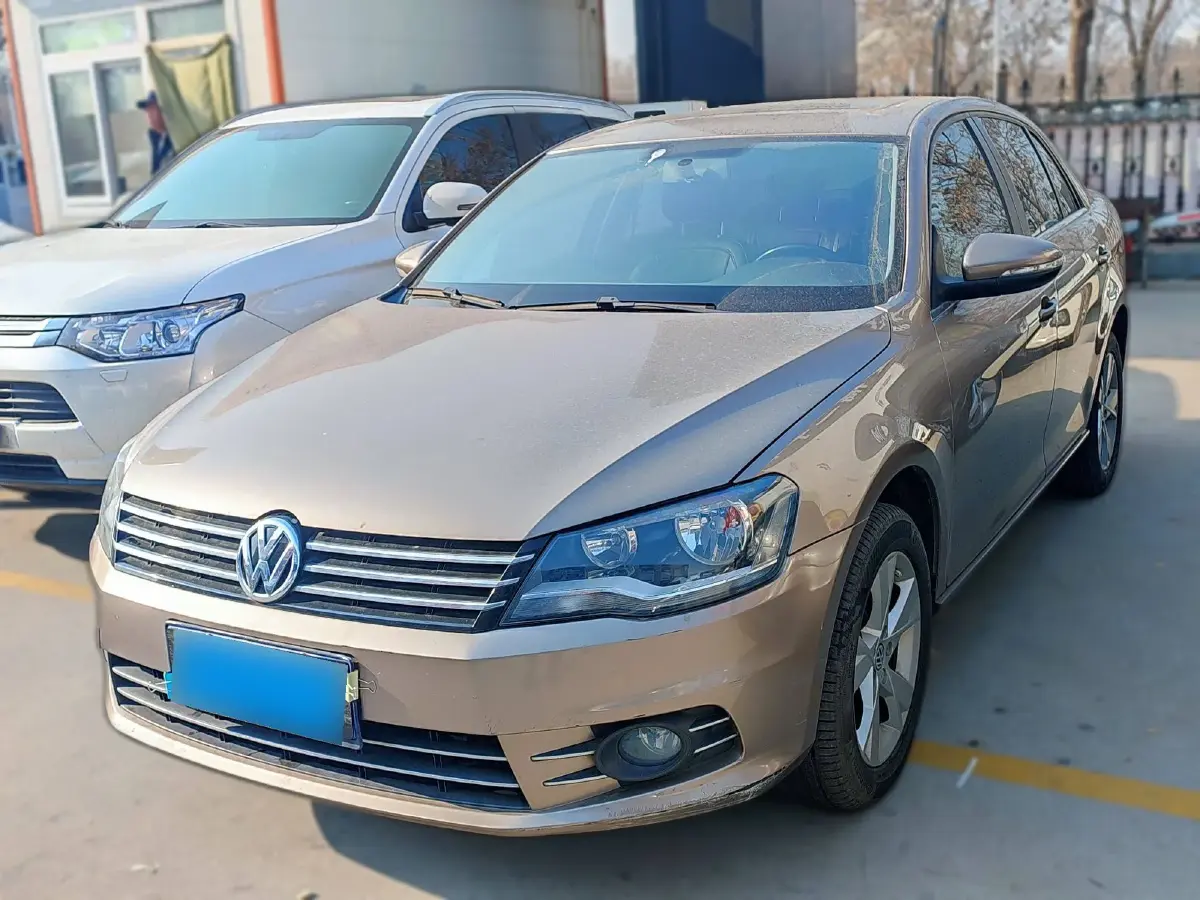 2014 Volkswagen Bora 1.6L 105HP L4 6AT