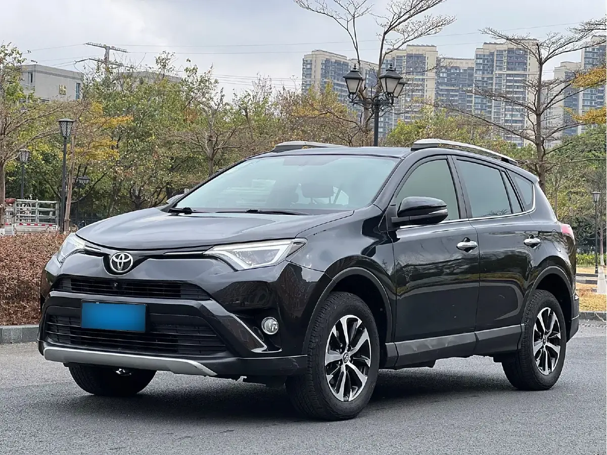 2016 Toyota RAV4 2.0L 151HP L4 CVT
