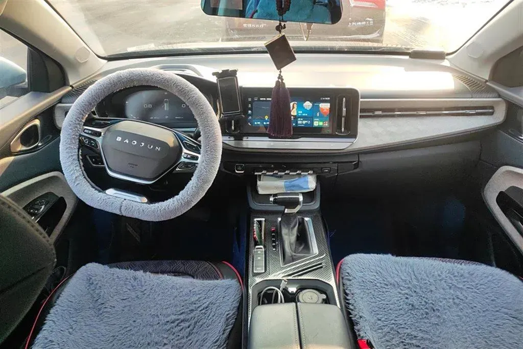 2019 BaoJun RM-5 1.5T 147HP L4 CVT,autocango,china used car exporter,china ev exporter,chinese used car exporter,chinese used ev exporter