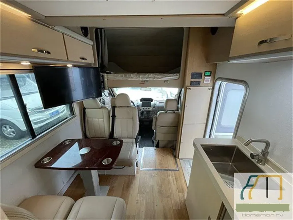 2021 MAXUS V80 RV 2.0T 139HP L4 6AMT,autocango,china used car exporter,china ev exporter,chinese used car exporter,chinese used ev exporter