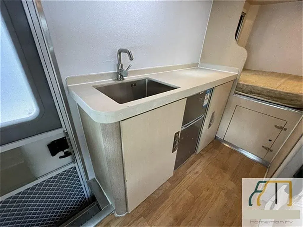 2021 MAXUS V80 RV 2.0T 139HP L4 6AMT,autocango,china used car exporter,china ev exporter,chinese used car exporter,chinese used ev exporter