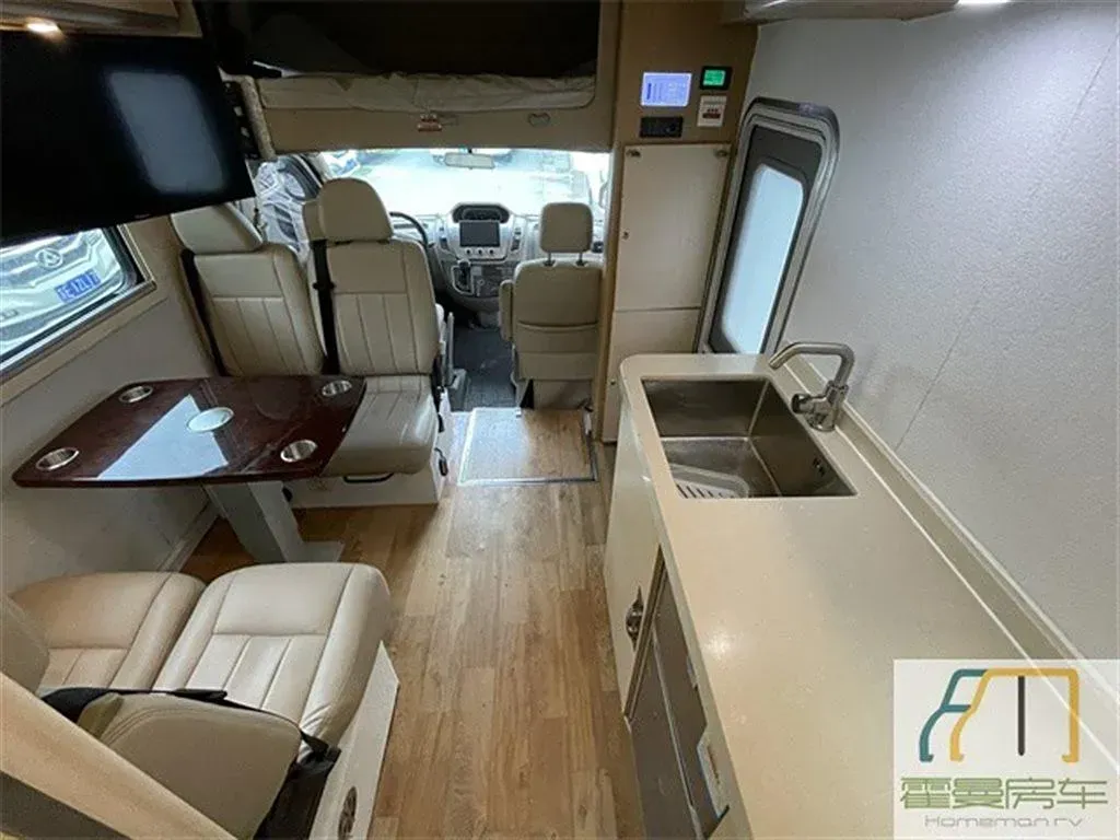 2021 MAXUS V80 RV 2.0T 139HP L4 6AMT,autocango,china used car exporter,china ev exporter,chinese used car exporter,chinese used ev exporter