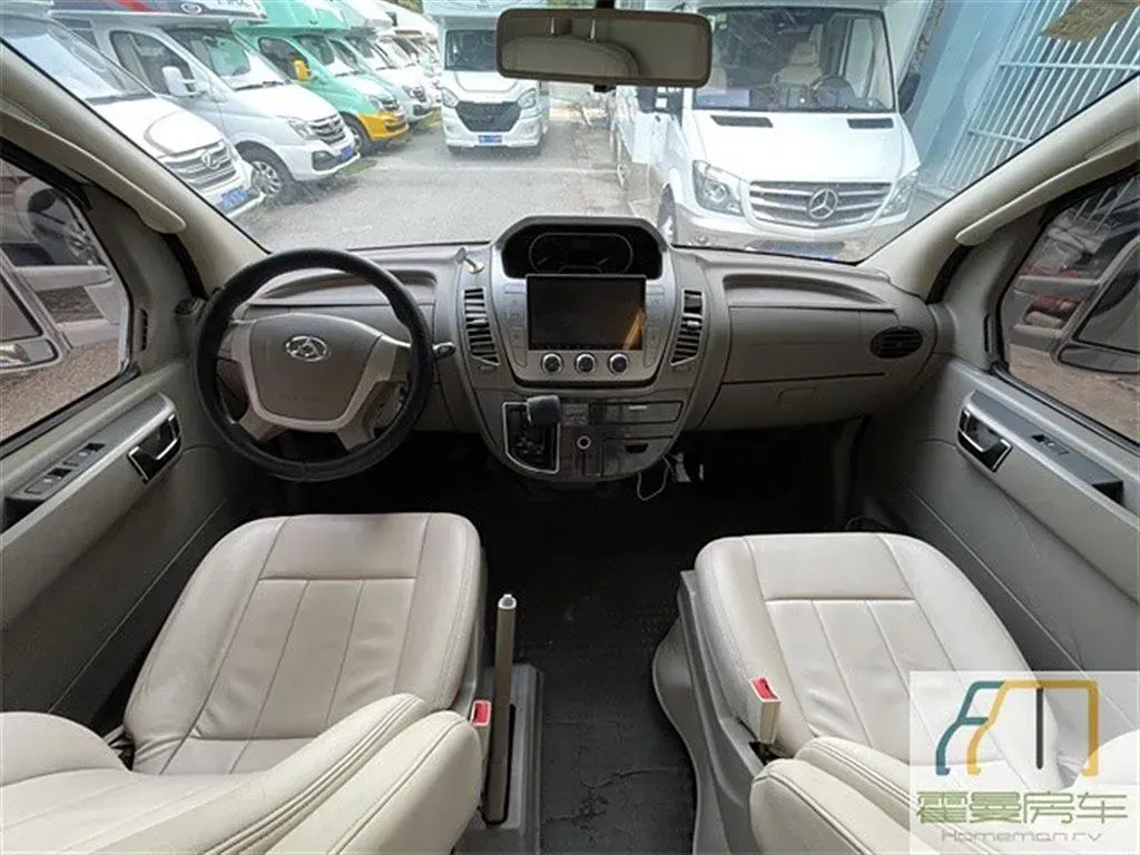 2021 MAXUS V80 RV 2.0T 139HP L4 6AMT,autocango,china used car exporter,china ev exporter,chinese used car exporter,chinese used ev exporter