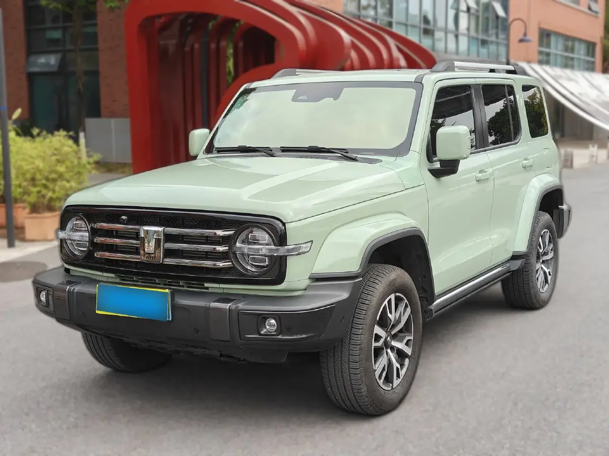 2023 Tank 300 2.0T 227HP L4 8AT