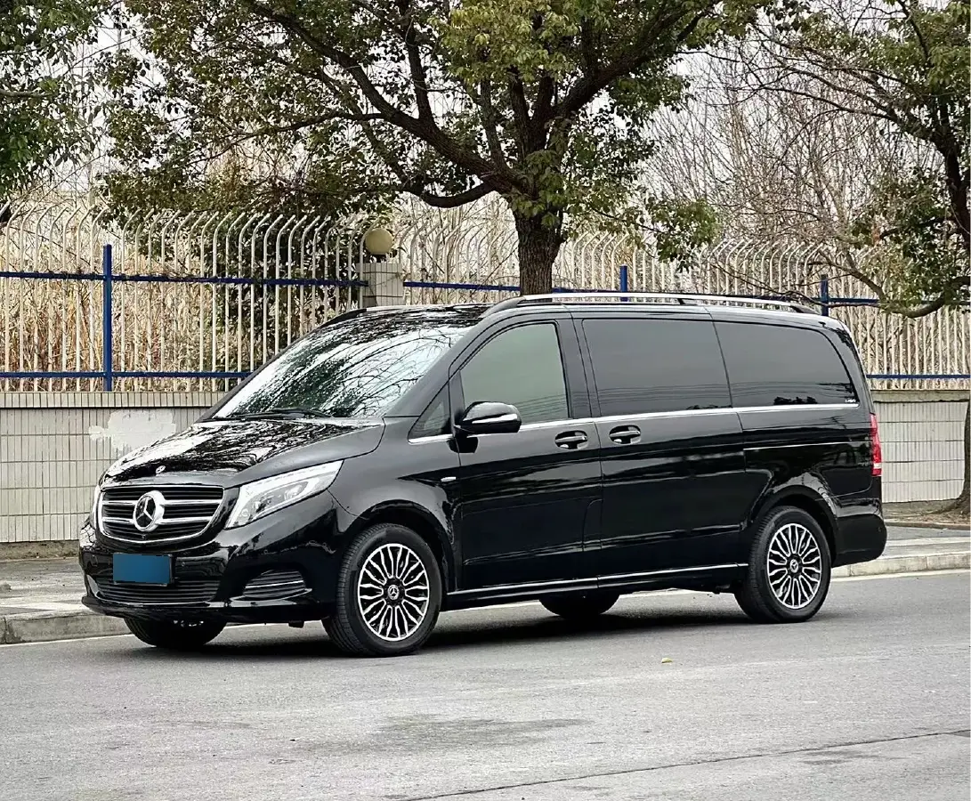 2018 Mercedes-Benz V Class 2.0T 211HP L4 7AT