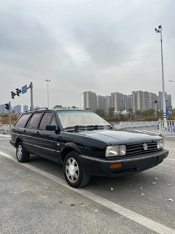 2004 Volkswagen Santana Classic 1.8L 95HP L4 5MT