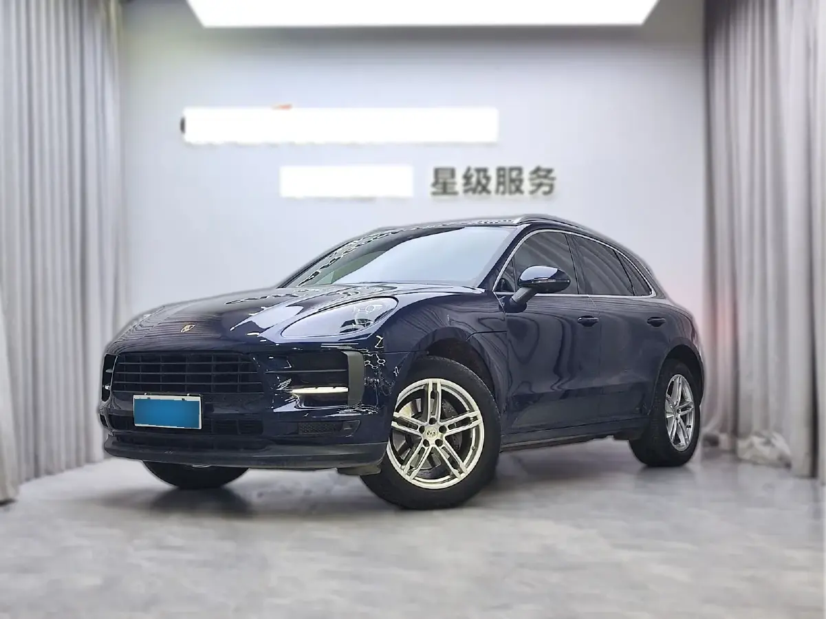 2018 Porsche Macan 2.0T 252HP L4 7DCT