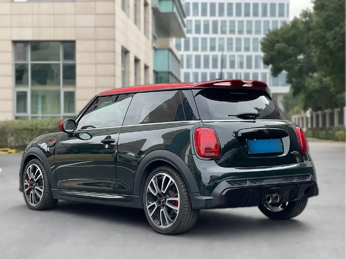 2022 MINI JCW 2.0T 231HP L4 8AT,autocango,china used car exporter,china ev exporter,chinese used car exporter,chinese used ev exporter