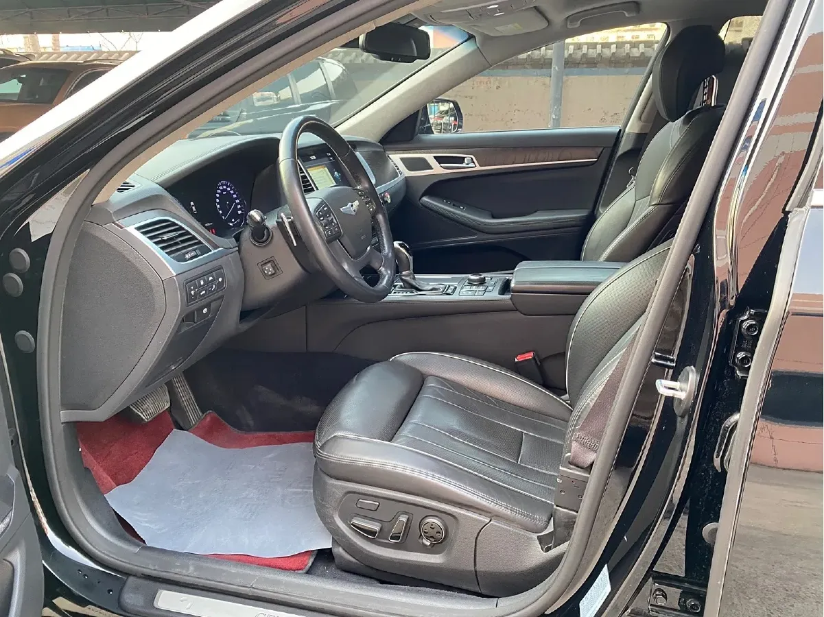 2015 Hyundai Cenesis 3.0L 257HP V6 8AT,autocango,china used car exporter,china ev exporter,chinese used car exporter,chinese used ev exporter