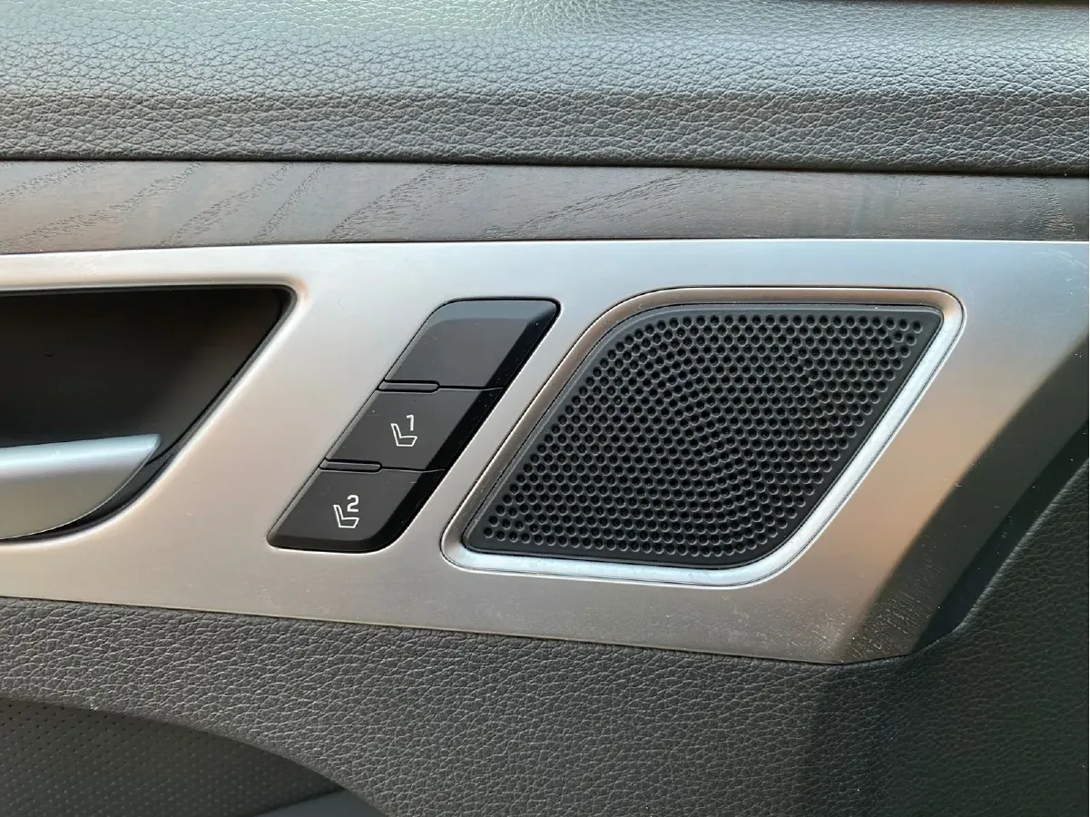 2015 Hyundai Cenesis 3.0L 257HP V6 8AT,autocango,china used car exporter,china ev exporter,chinese used car exporter,chinese used ev exporter