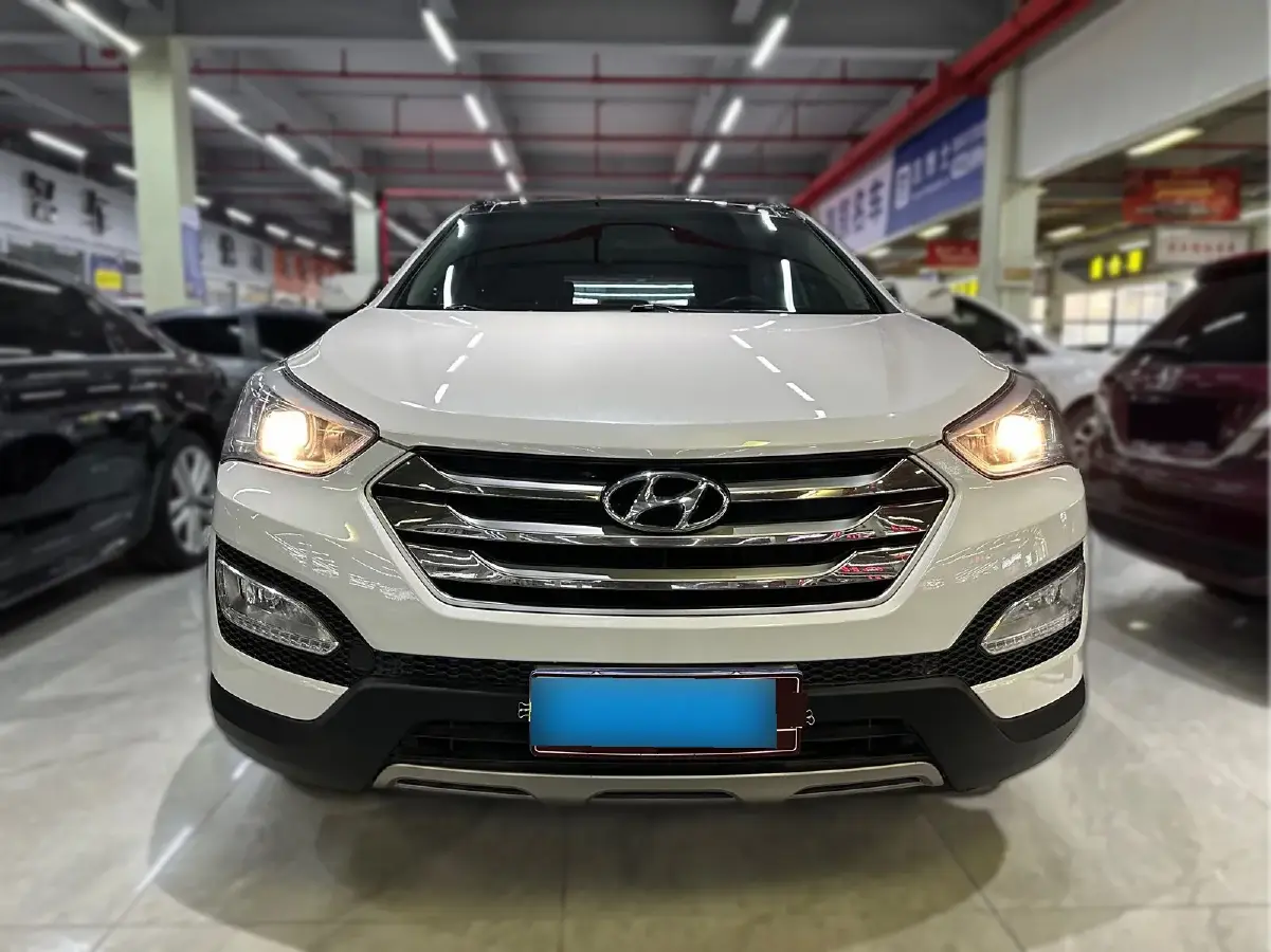 2015 Hyundai Santafe 2.0T 245HP L4 6AT
