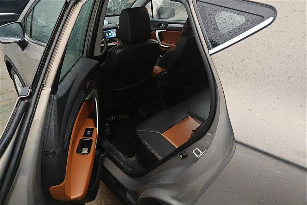 2015 JAC Refine S3 1.5L 113HP L4 6MT,autocango,china used car exporter,china ev exporter,chinese used car exporter,chinese used ev exporter