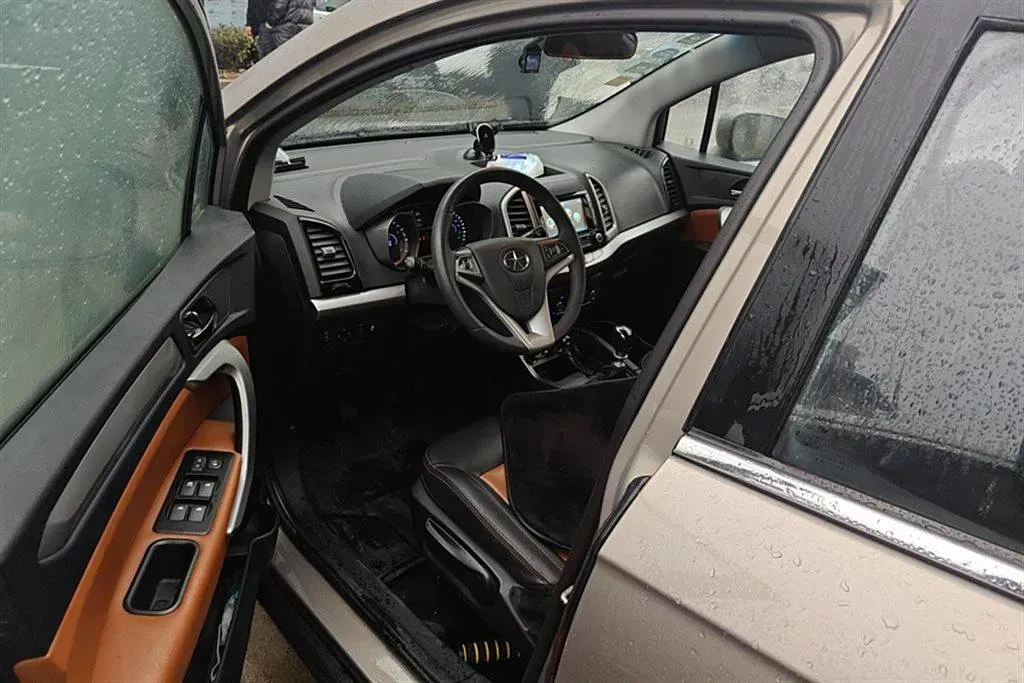 2015 JAC Refine S3 1.5L 113HP L4 6MT,autocango,china used car exporter,china ev exporter,chinese used car exporter,chinese used ev exporter