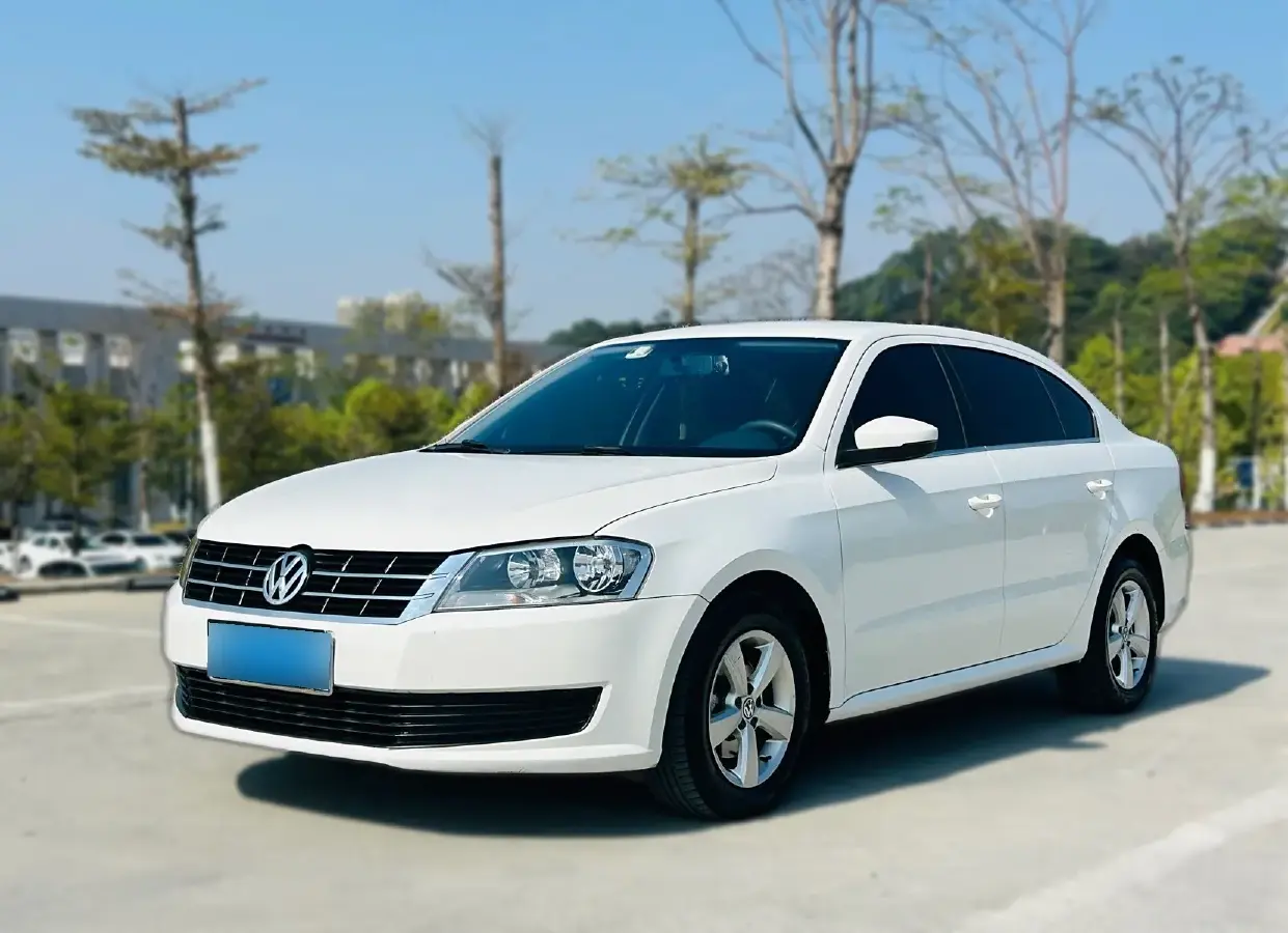 2013 Volkswagen Lavida 1.6L 110HP L4 6AT
