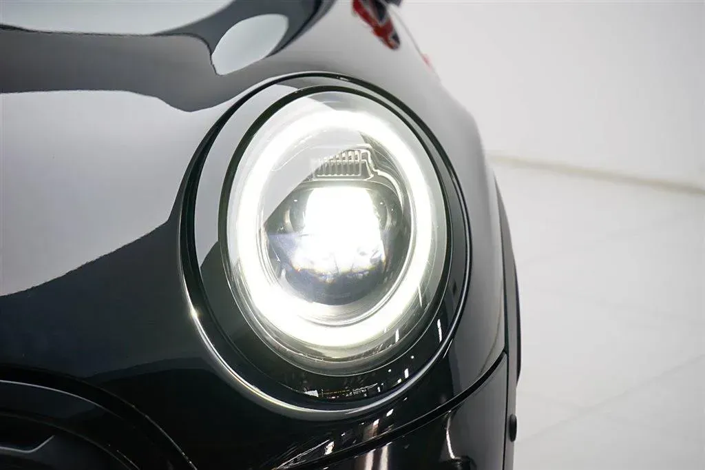 2023 MINI JCW 2.0T 231HP L4 8AT,autocango,china used car exporter,china ev exporter,chinese used car exporter,chinese used ev exporter