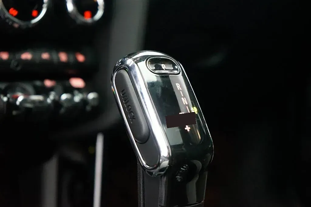 2023 MINI JCW 2.0T 231HP L4 8AT,autocango,china used car exporter,china ev exporter,chinese used car exporter,chinese used ev exporter