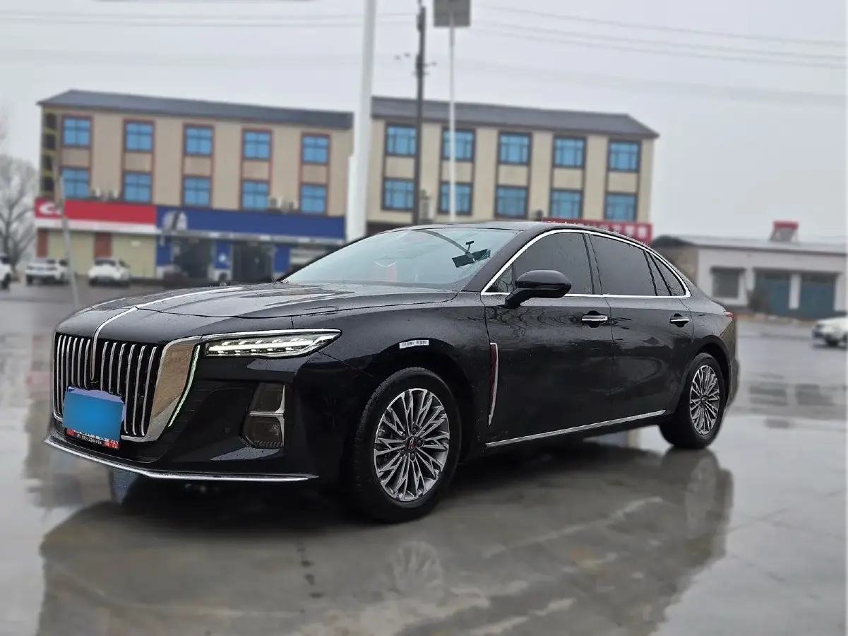 2023 HongQi H5 2.0T 224HP L4 8AT