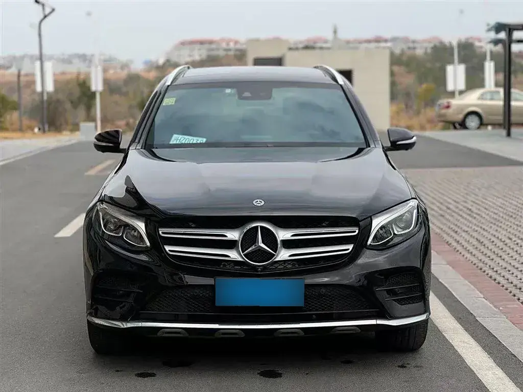 2019 Mercedes-Benz GLC Class 2.0T 211HP L4 9AT