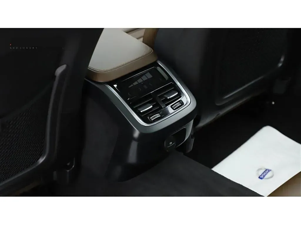 2022 Volvo V90 2.0T 250HP L4 8AT,autocango,china used car exporter,china ev exporter,chinese used car exporter,chinese used ev exporter