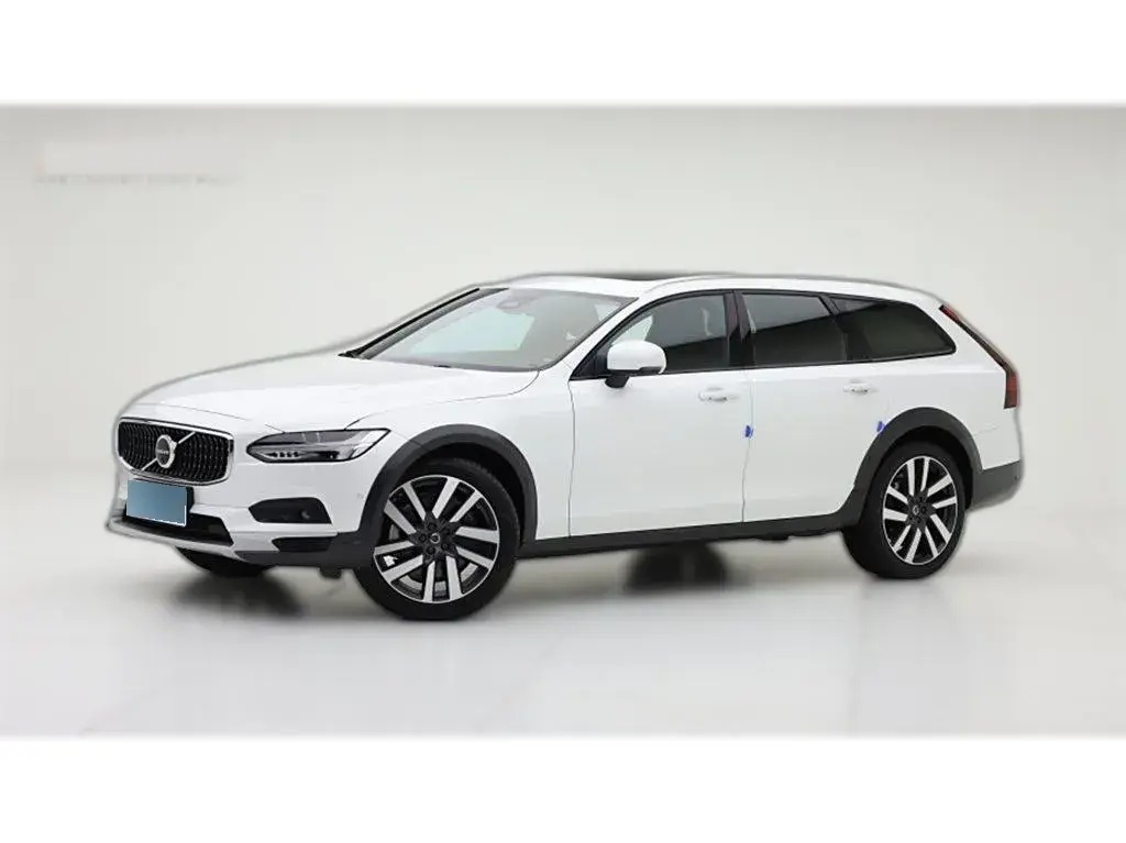 2022 Volvo V90 2.0T 250HP L4 8AT
