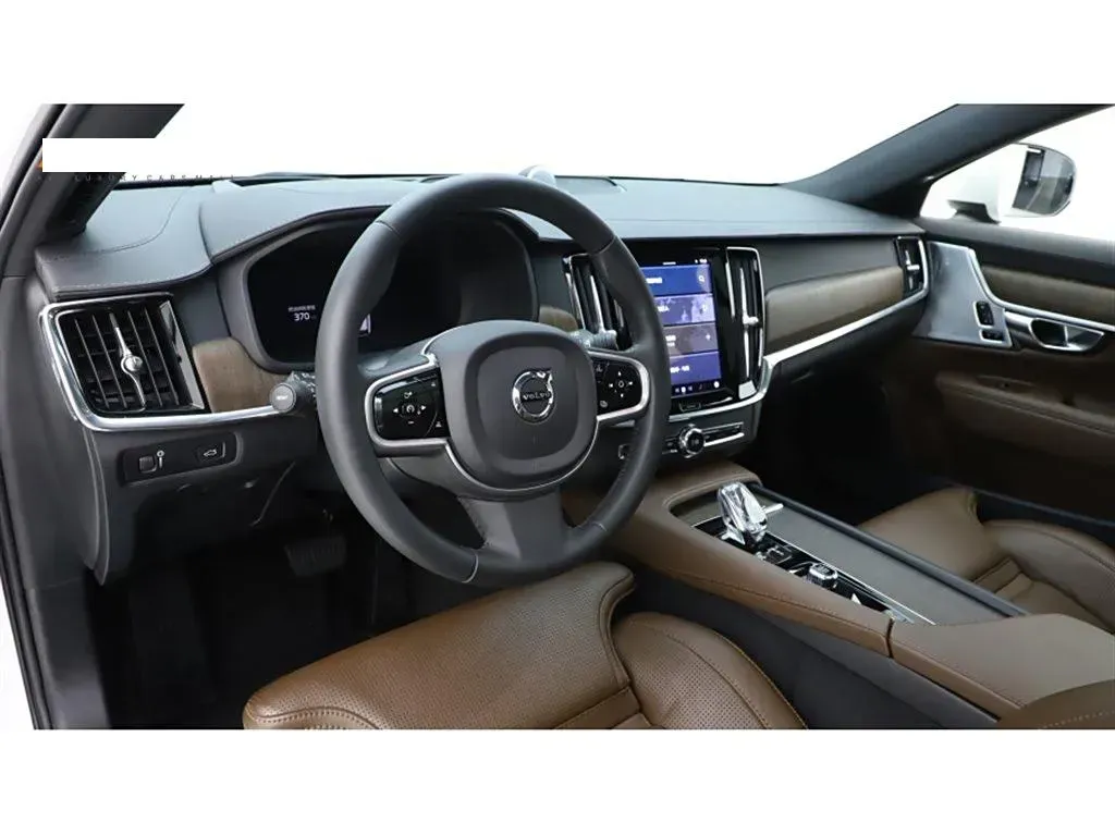 2022 Volvo V90 2.0T 250HP L4 8AT,autocango,china used car exporter,china ev exporter,chinese used car exporter,chinese used ev exporter