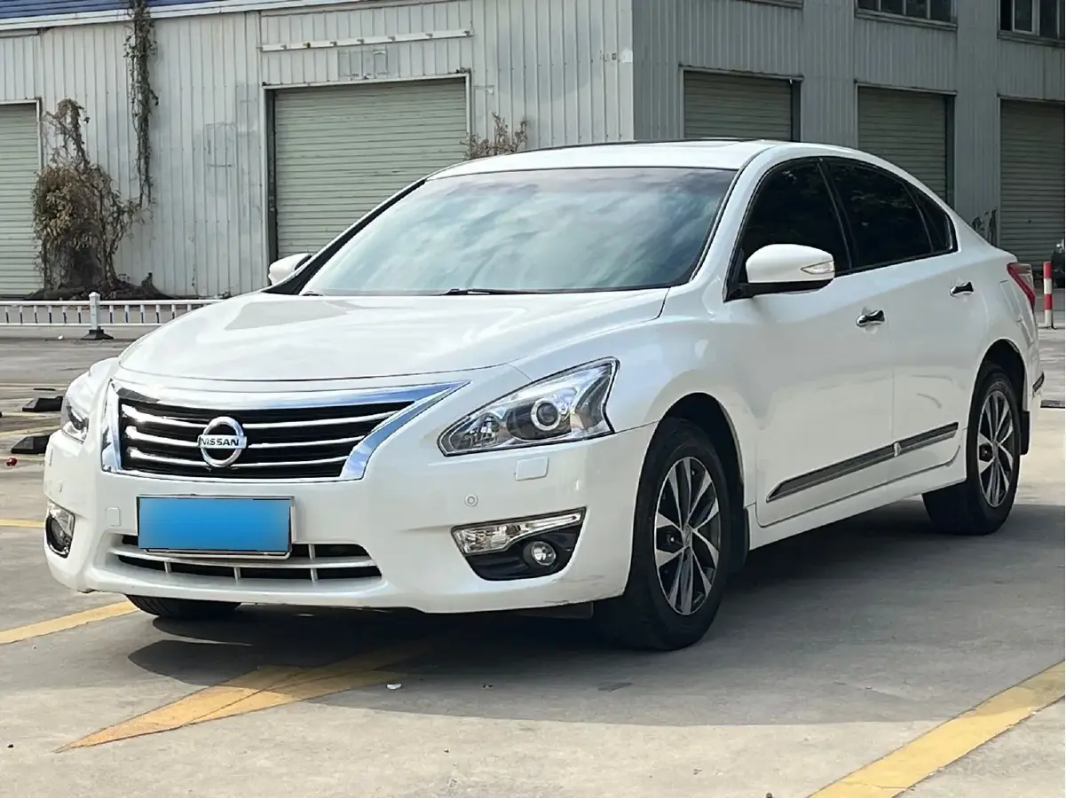 2015 Nissan Teana 2.5L 186HP L4 CVT