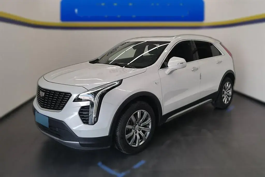 2018 Cadillac XT4 2.0T 241HP L4 9AT